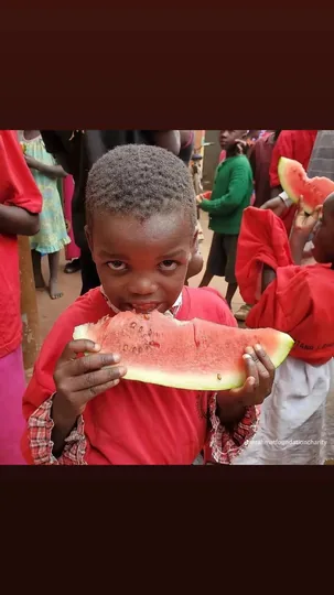 Feeding Orphans In Rahmat Foundation